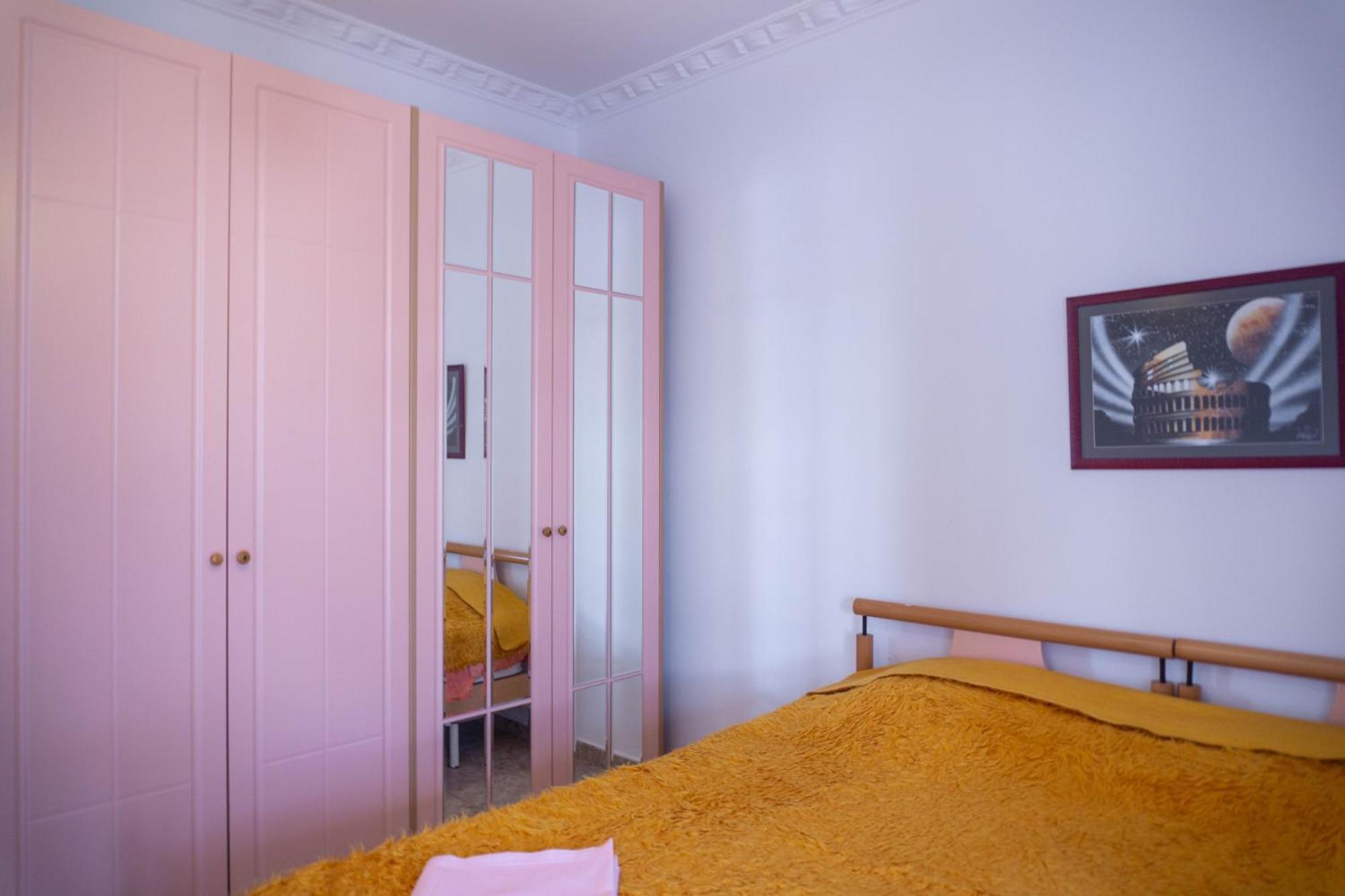 Bllok Bright Private Bedrooms With Private Bathroom On Shared Apartment Tirana Exteriör bild