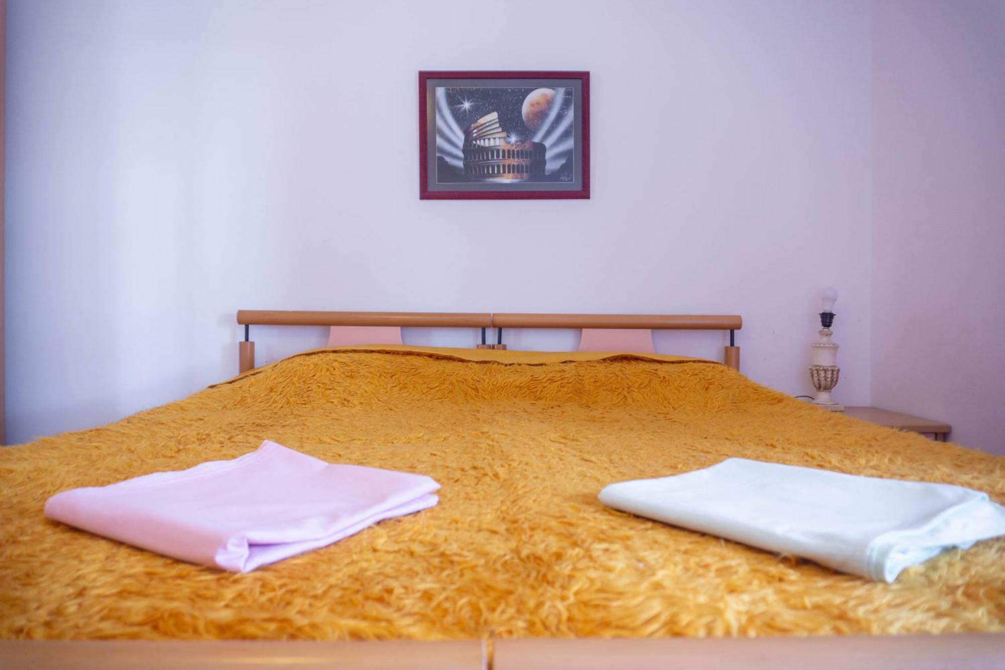 Bllok Bright Private Bedrooms With Private Bathroom On Shared Apartment Tirana Exteriör bild