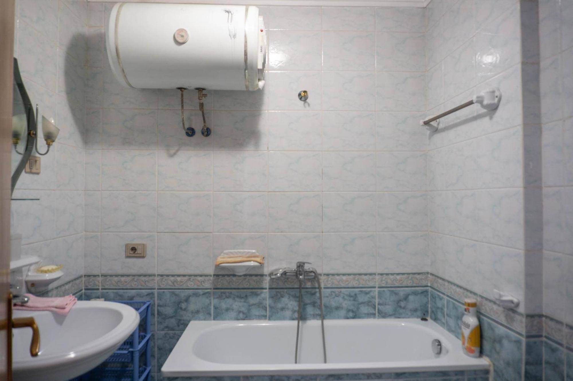 Bllok Bright Private Bedrooms With Private Bathroom On Shared Apartment Tirana Exteriör bild