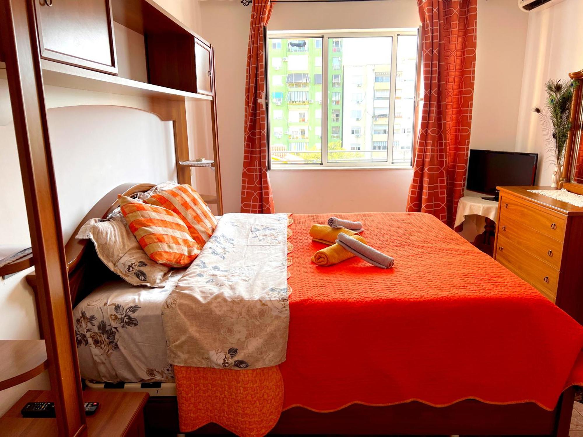 Bllok Bright Private Bedrooms With Private Bathroom On Shared Apartment Tirana Exteriör bild